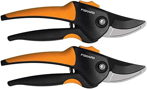 Fiskars Bypass Pruner with Softgrip Ergonomic Handle - Image 1