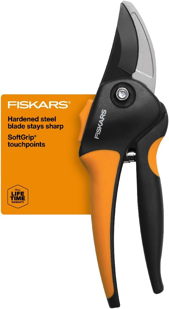 Fiskars Bypass Pruning Shears, Branch Cutter with 5/8" Cut Capacity, Garden Shears with Sharp Steel Blade, Rust Resistant, Ergonomic Pruners with Comfort Handle and Safety Lock, Gardening Hand Tools - Image 1